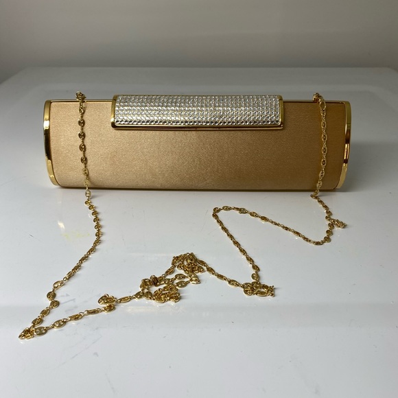 Satin evening bag. 304 crystals on clasp! Wear this 2 ways! - Picture 10 of 12